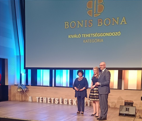 Kollégánk ismét Bonis Bona díjas!